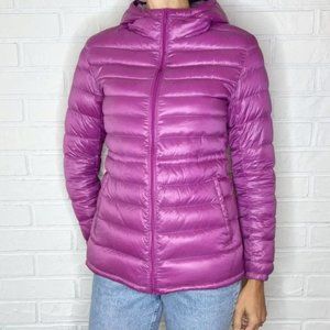 Uniqlo magenta packable down hooded jacket - Small